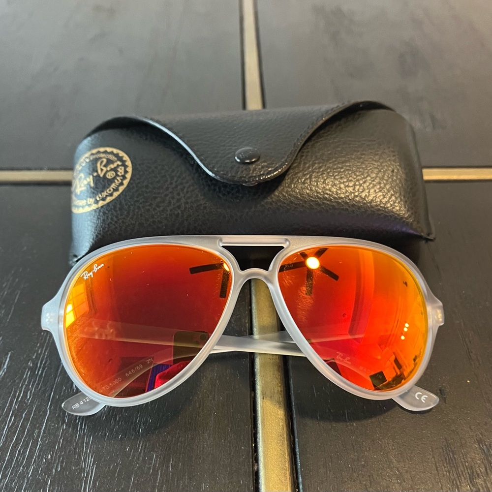 Ray-Ban Aviator Sunglasses with Orange Mirror Lenses